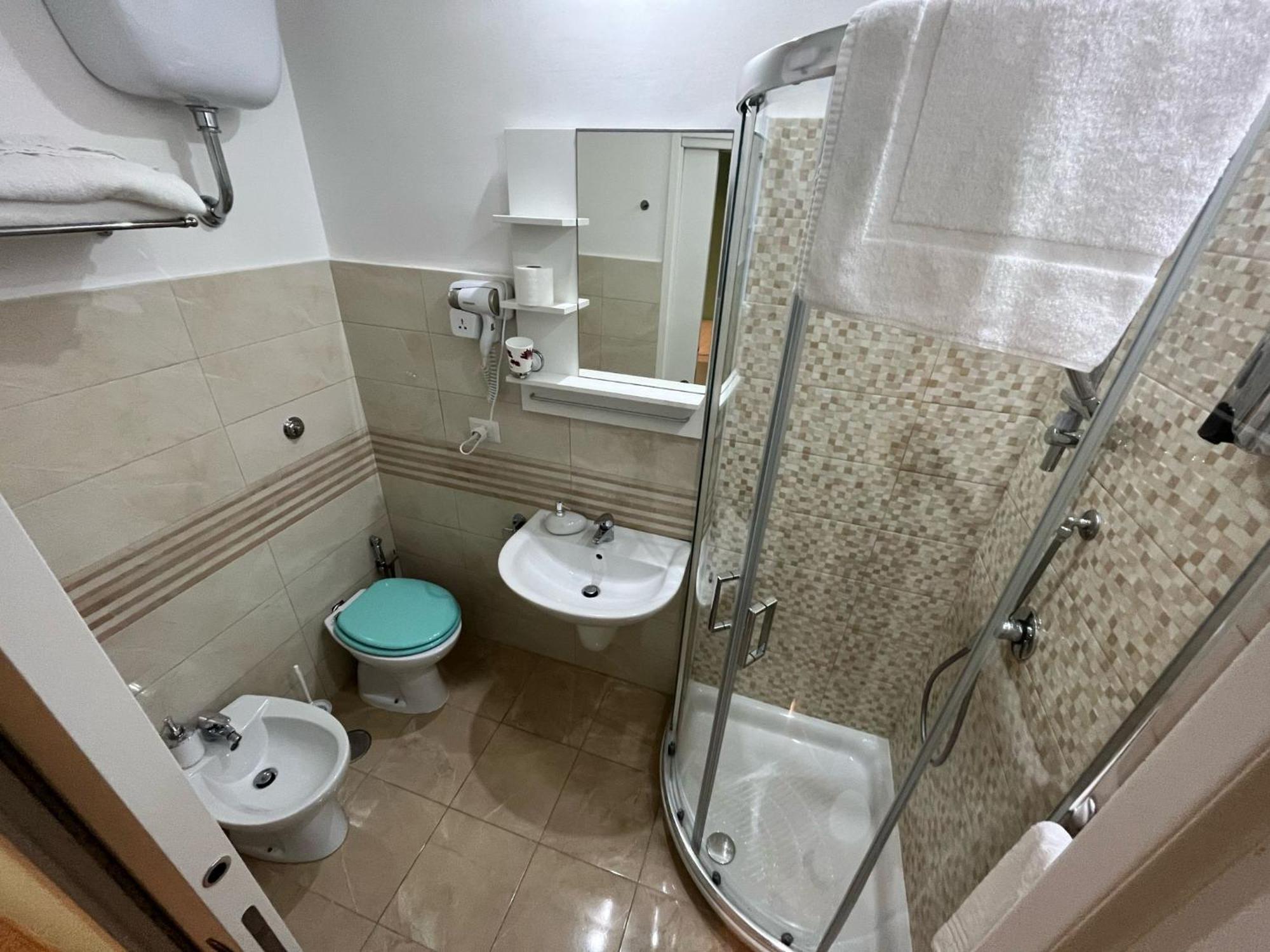 F.Rooms Napoli 외부 사진